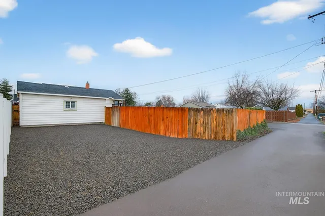 $339,000 | 1303 4th Street, Clarkston, WA 99403