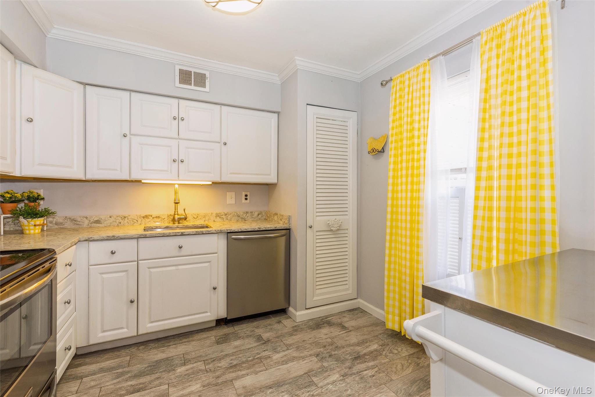 655 Middle Country Road, Unit 4F1 Coram, NY 11727 - Photo 7 of 13