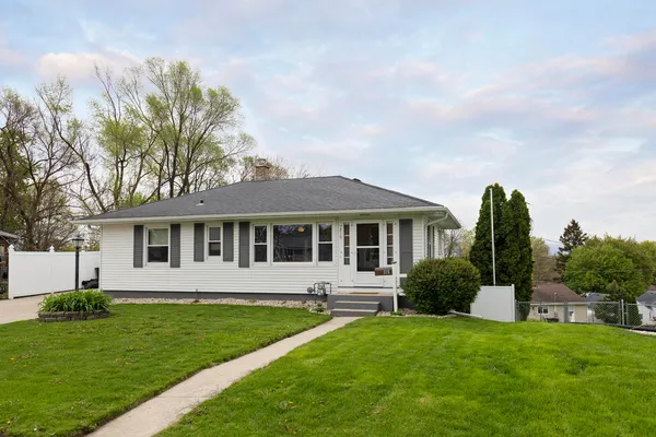 $315,000 | 315 Hillcrest Drive, Fort Atkinson, WI 53538