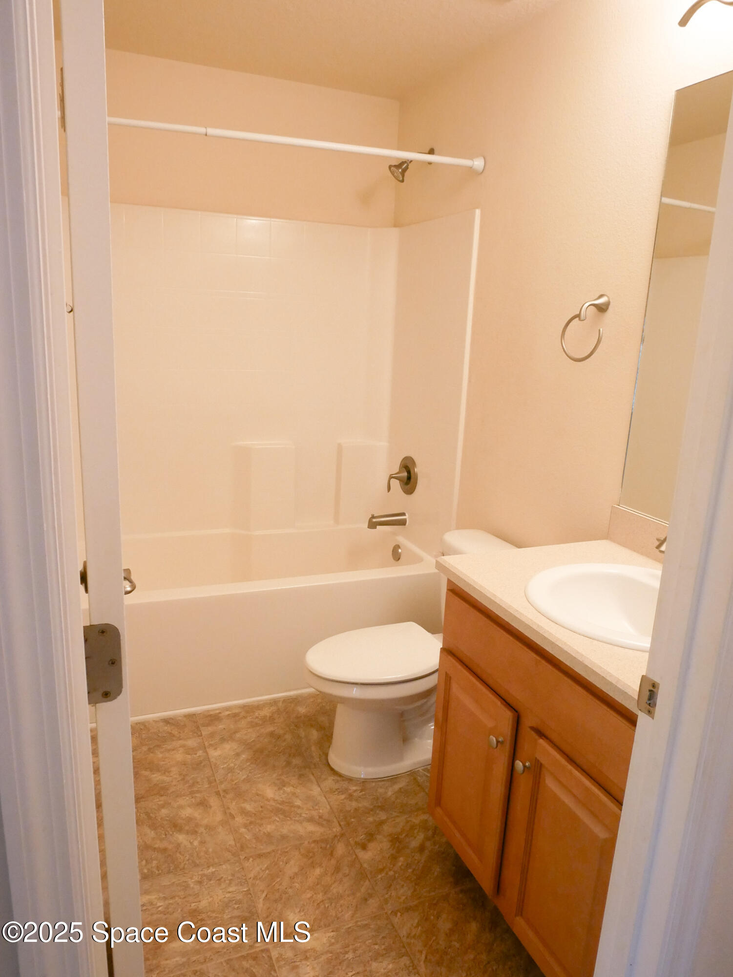 426 Harrisburg Street Southwest Palm Bay, FL 32908 - Photo 30 of 33 P1060132