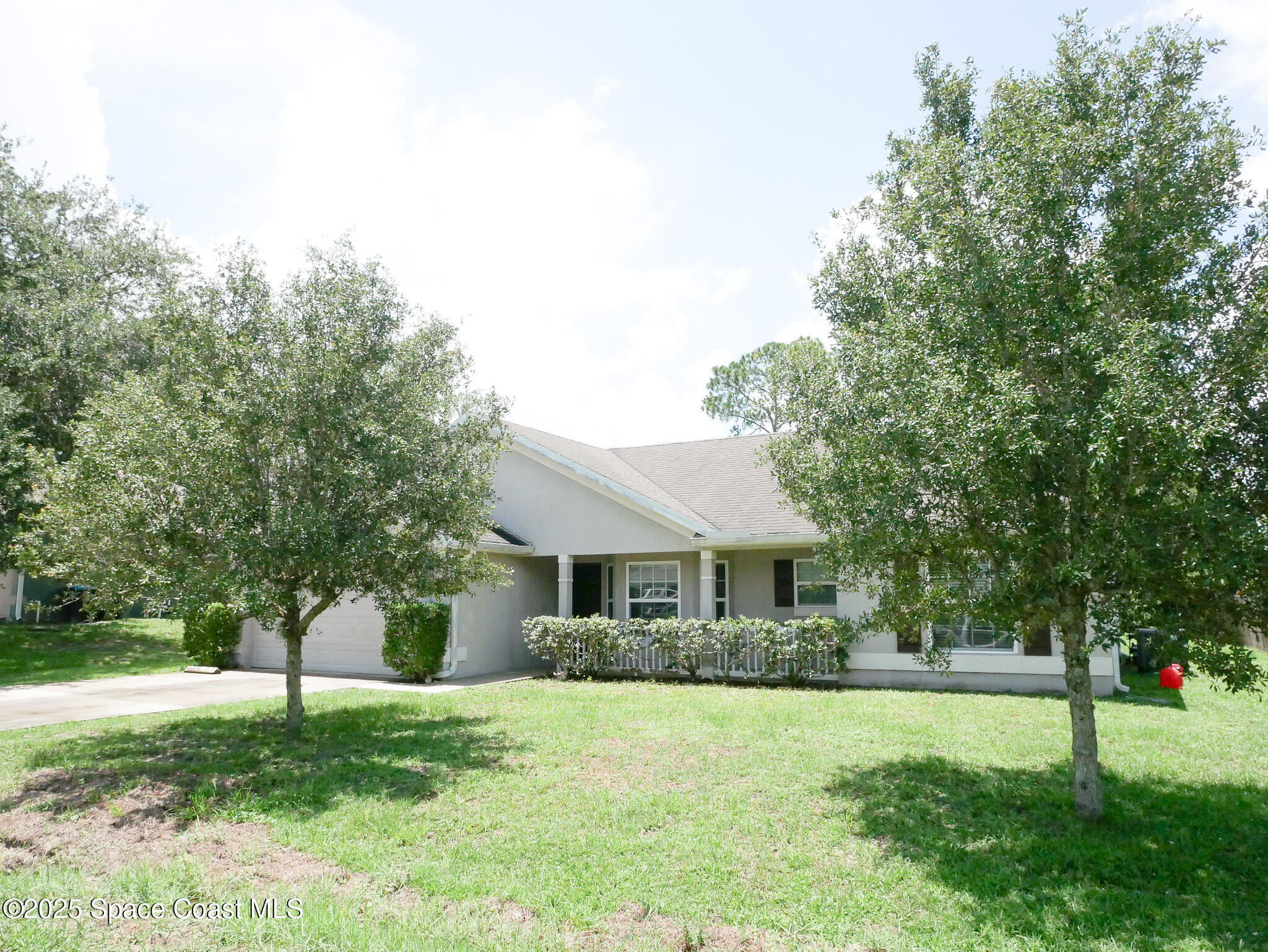 426 Harrisburg Street Southwest Palm Bay, FL 32908 - Photo 3 of 33 P1060170