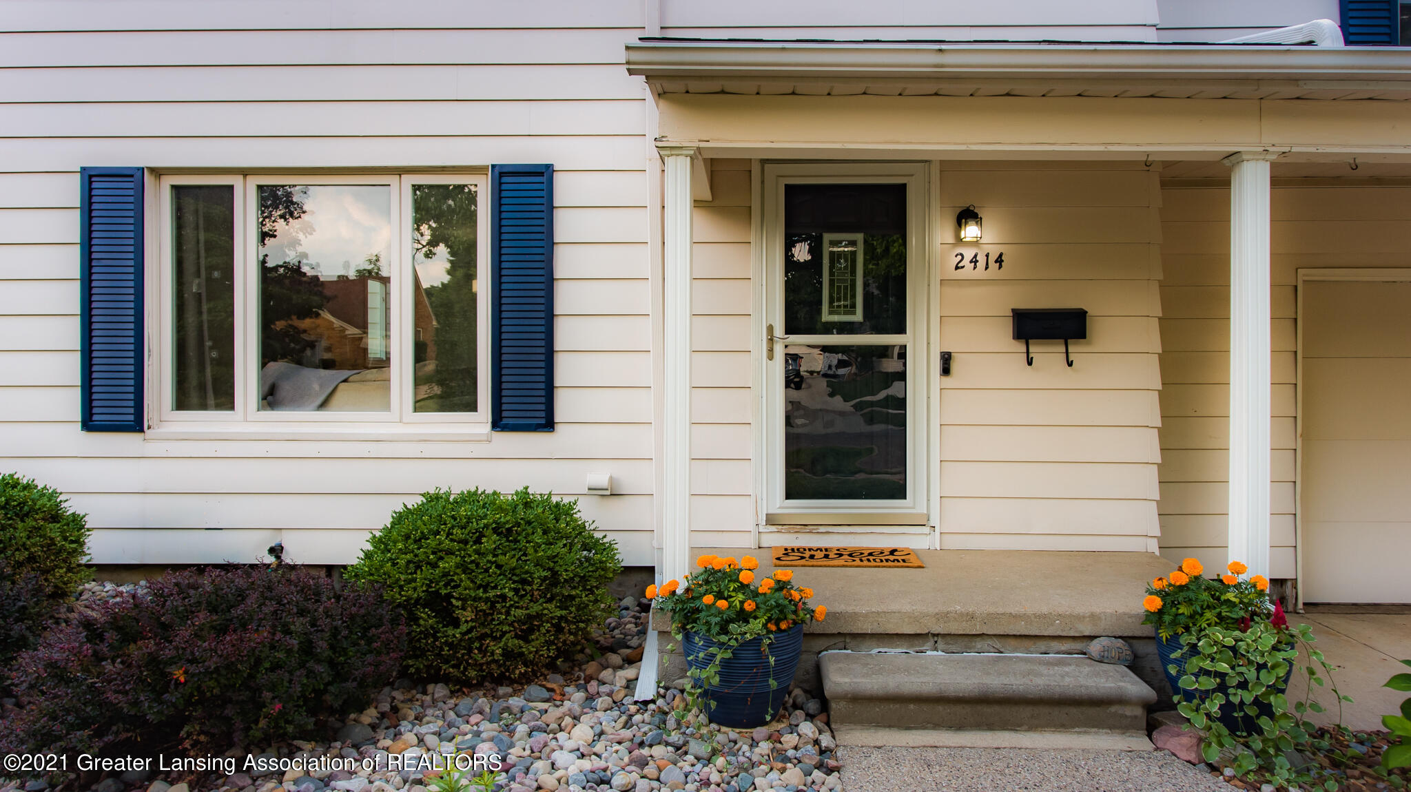 2414 Wellington Road Lansing, MI 48910 - Photo 4 of 23 2414Wellington03