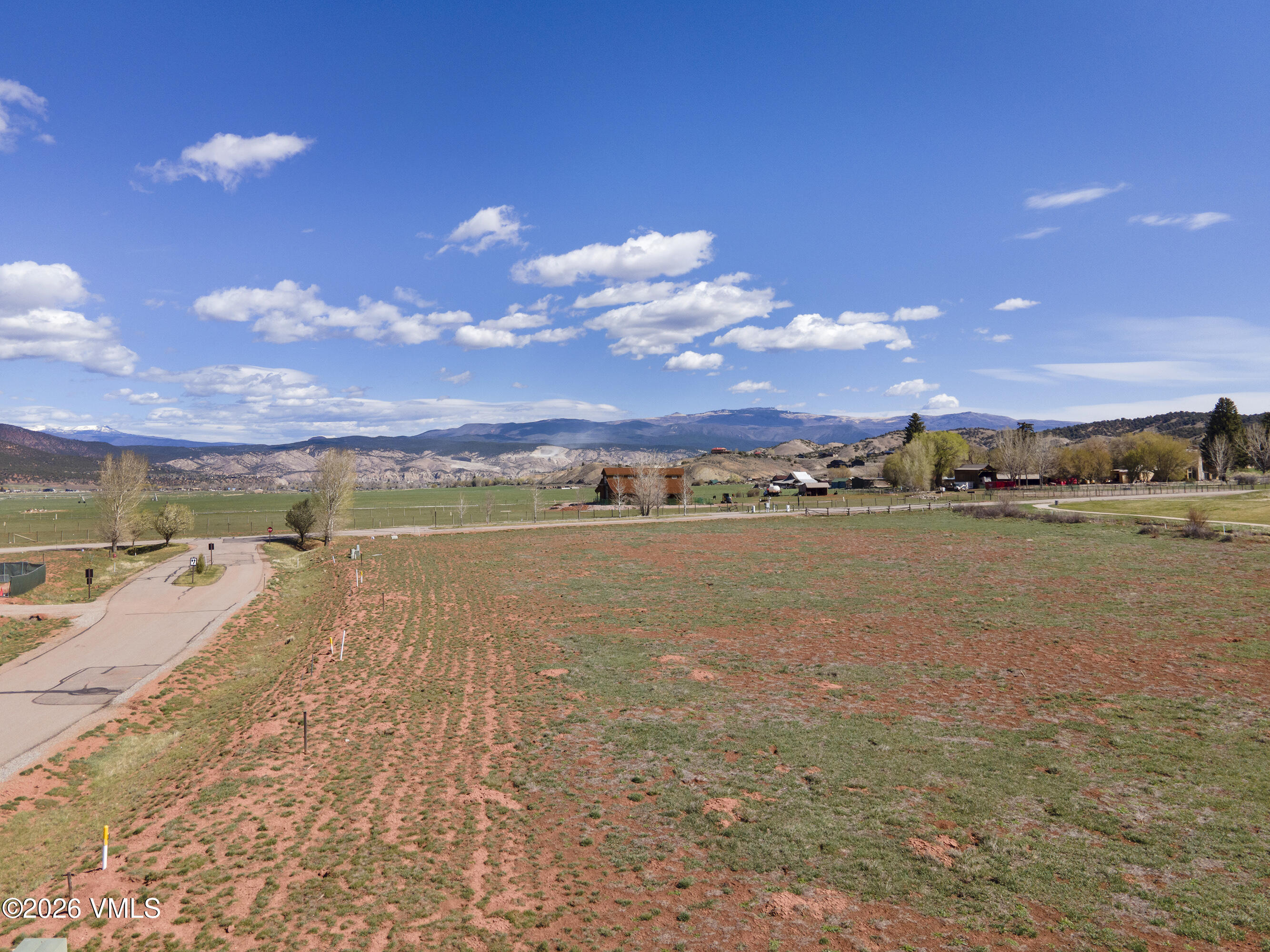 39 Foxprowl Gypsum, CO 81637 - Photo 9 of 23 39-Fox-Prowl-MLS_08
