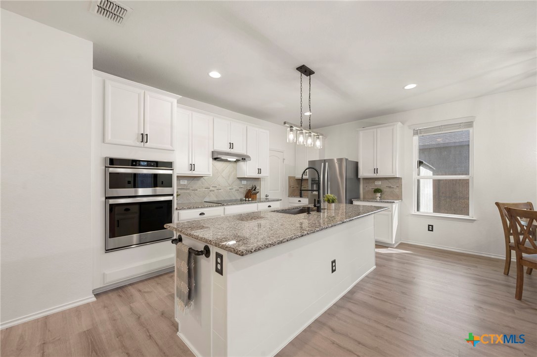 2838 Ridge Berry Road New Braunfels, TX 78130 - Photo 4 of 26