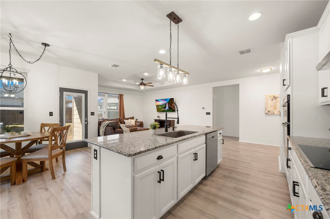 2838 Ridge Berry Road New Braunfels, TX 78130 - Photo 5 of 26