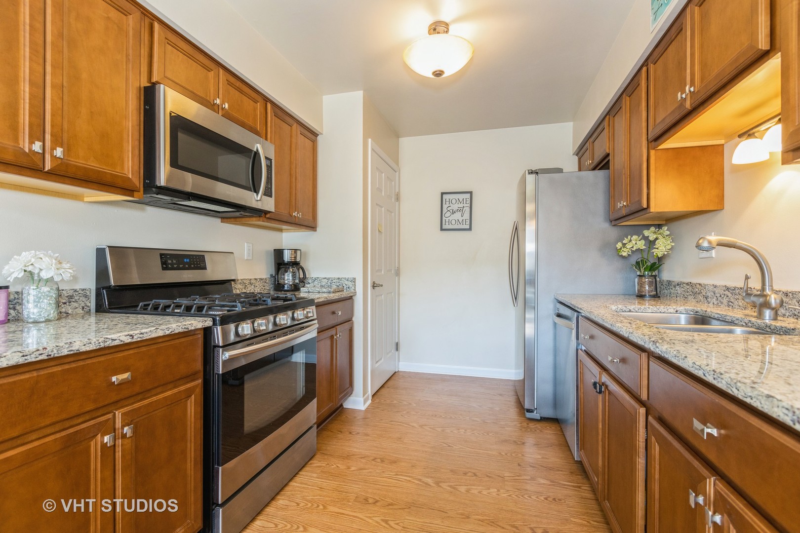 256 Circlegate Road New Lenox, IL 60451 - Photo 4 of 15