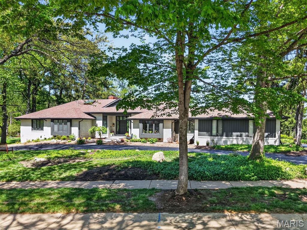 13503 Ladue Farm Road St. Louis, MO 63141 - Photo 2 of 96