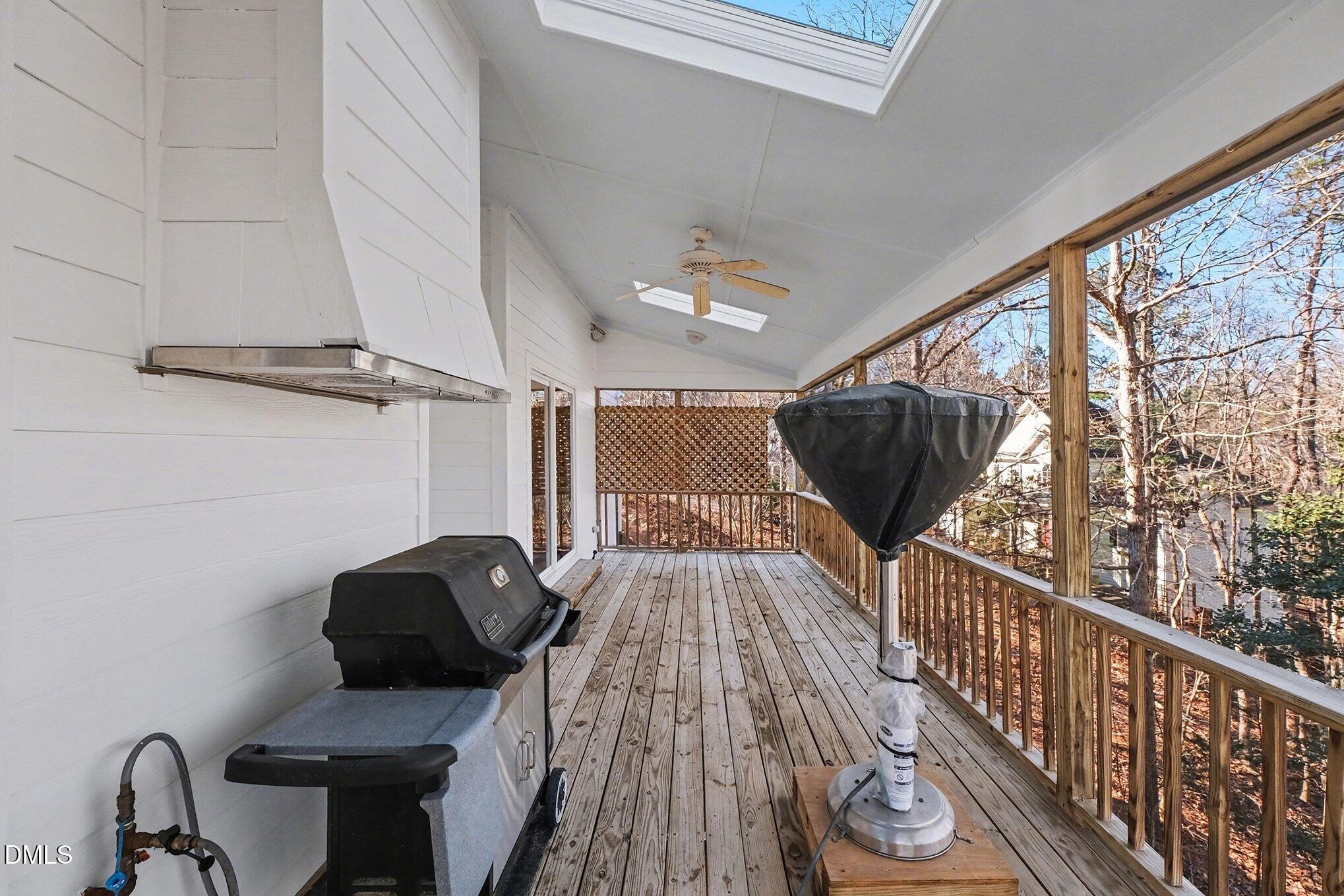 29 Chestnut Bluffs Lane Durham, NC 27713 - Photo 32 of 45 a view of balcony and deck