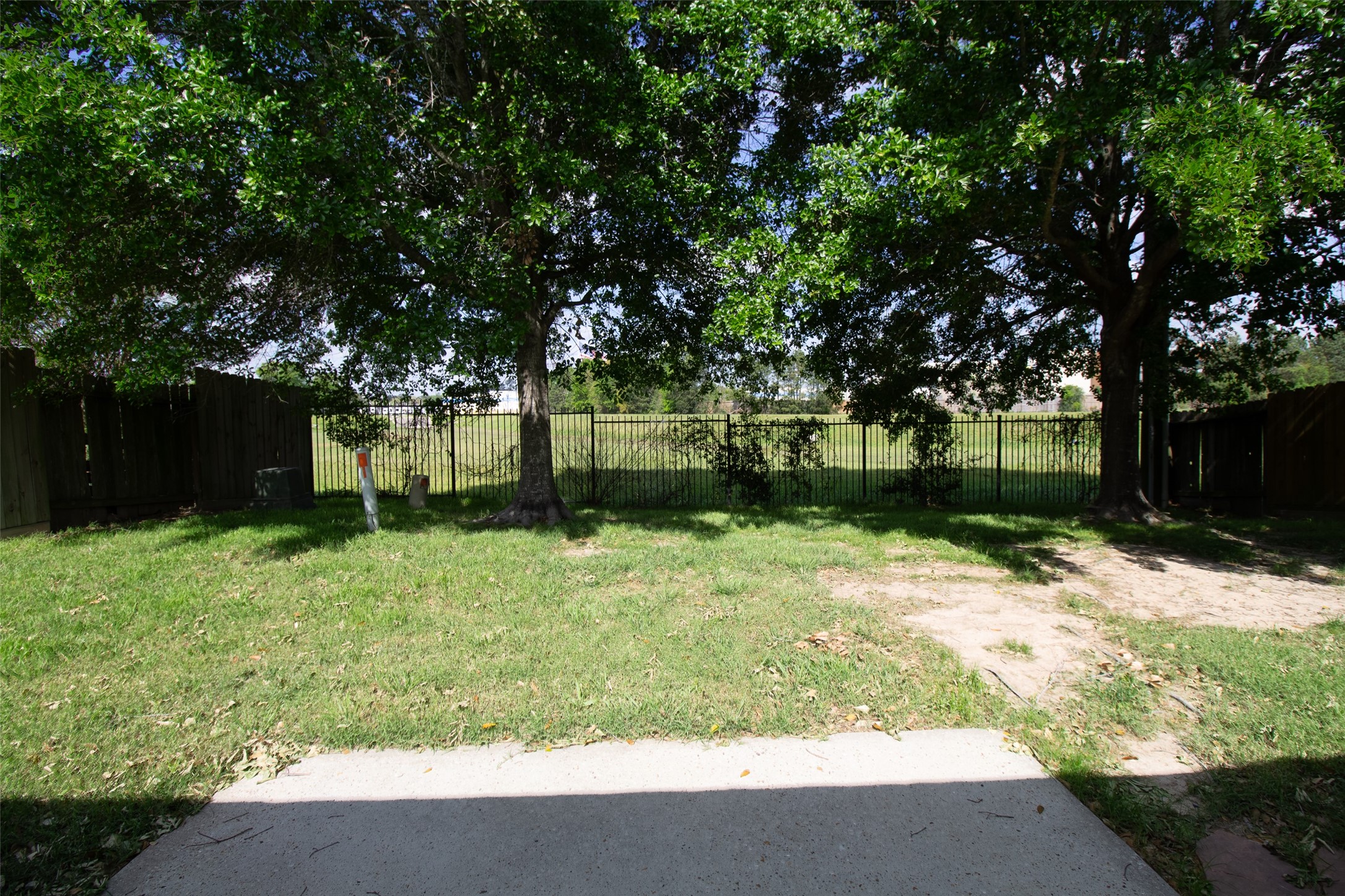 303 Burris Park Drive Spring, TX 77373 - Photo 29 of 45 backyard