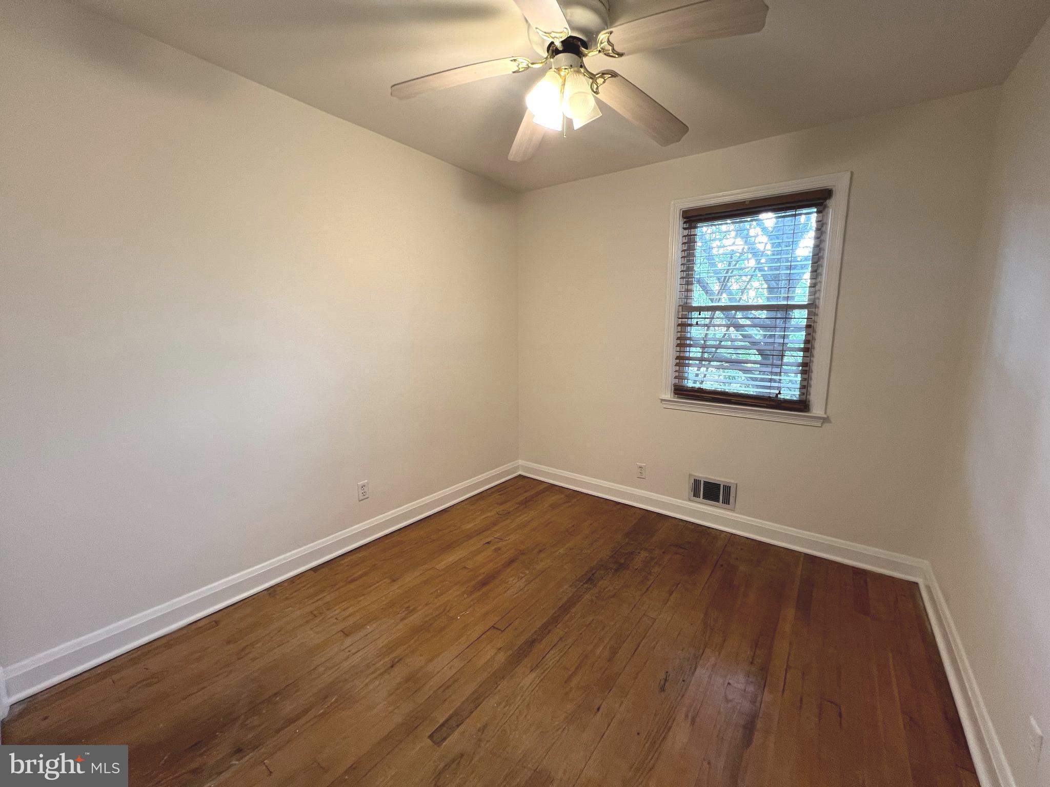 1019 Winsford Road Towson, MD 21204 - Photo 16 of 31