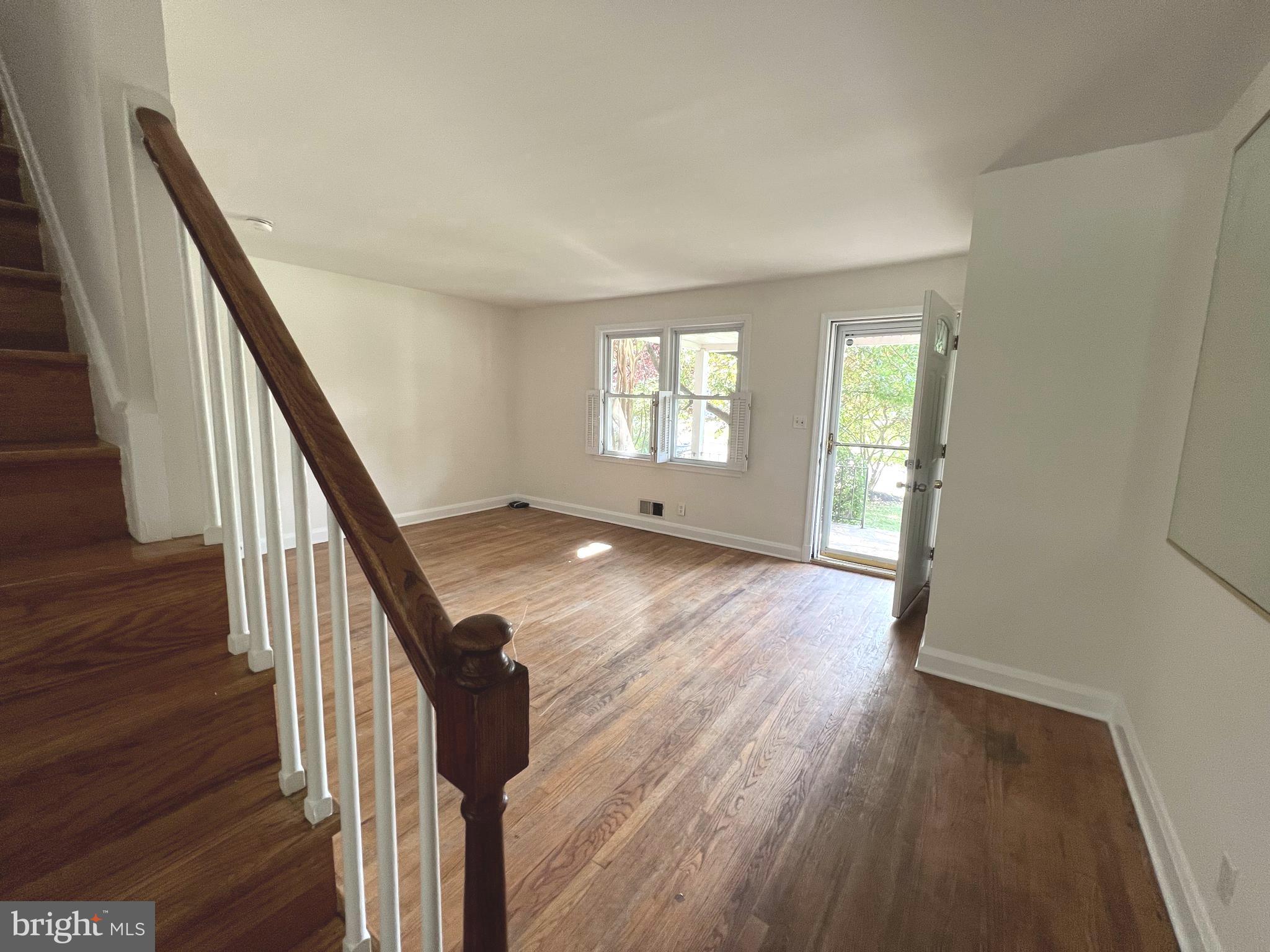 1019 Winsford Road Towson, MD 21204 - Photo 6 of 31