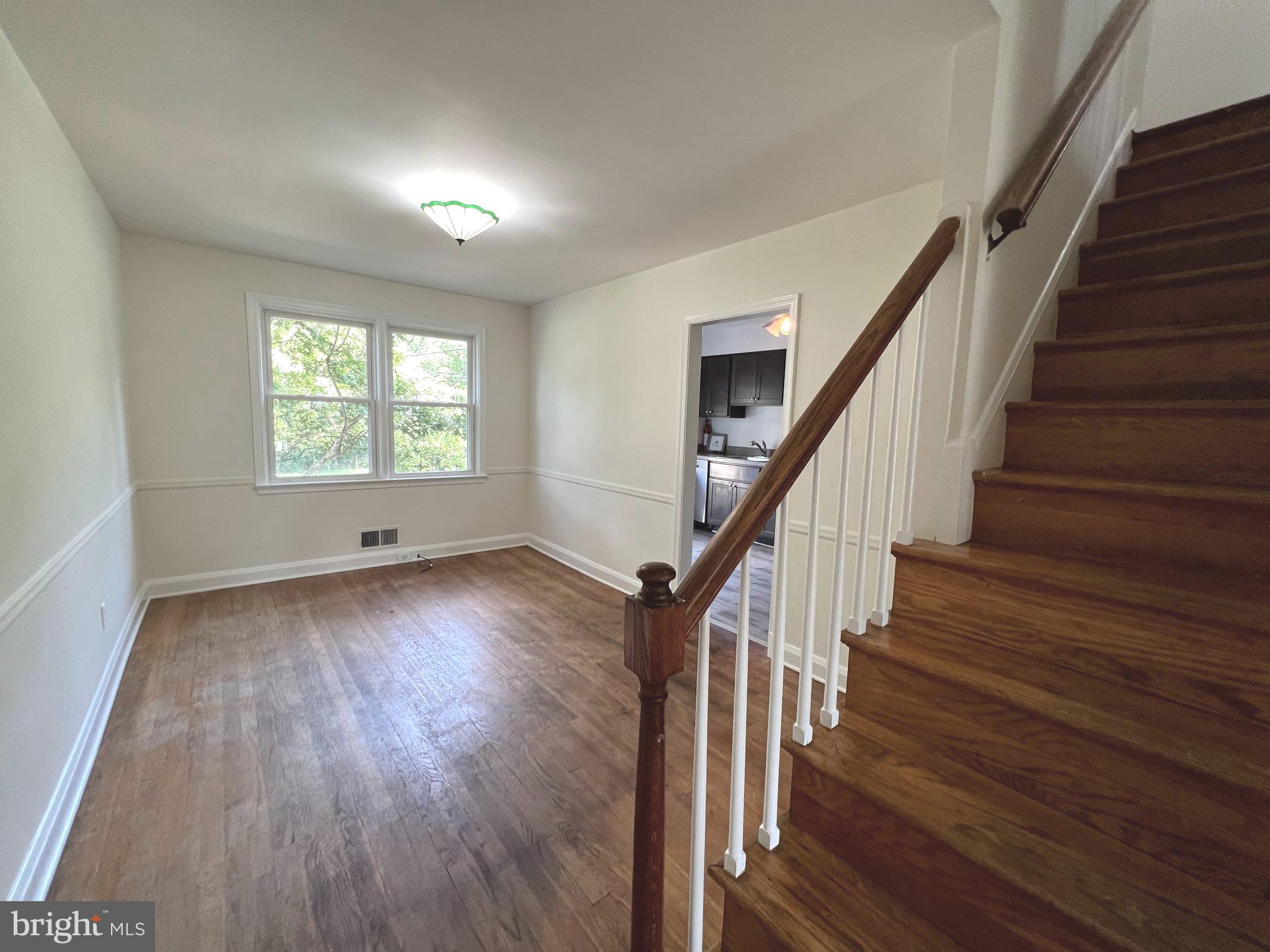 1019 Winsford Road Towson, MD 21204 - Photo 7 of 31