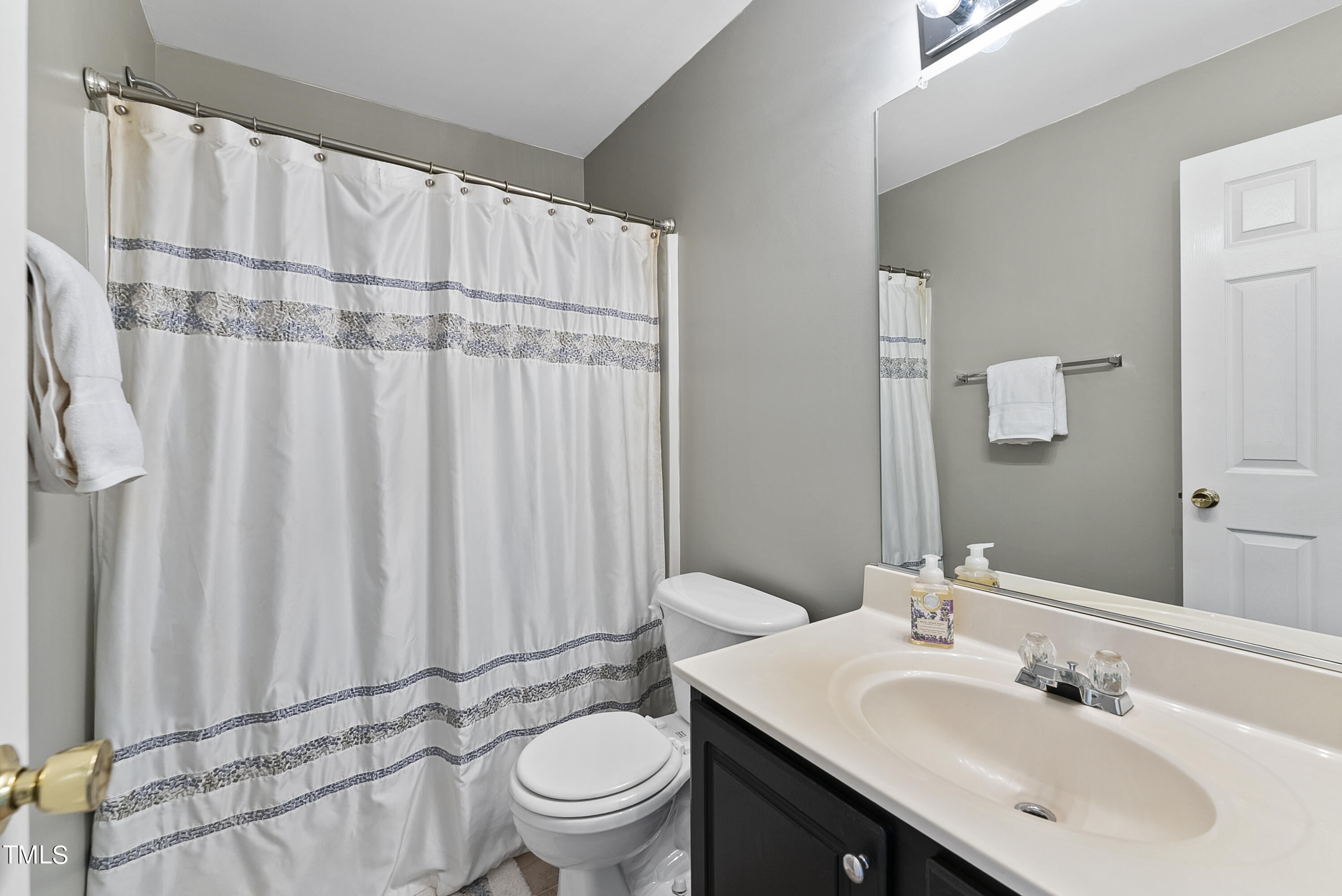 4828 Black Mountain Path Raleigh, NC 27612 - Photo 26 of 30 Full Bath Upstairs