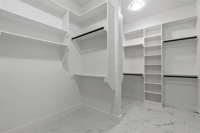 $684,900 | 1064 Glenoaks Drive, Weatherford, TX 76088