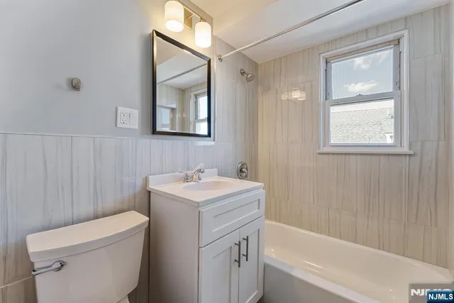 $2,800 | 301 High Street, Unit 1, North Arlington, NJ 07031