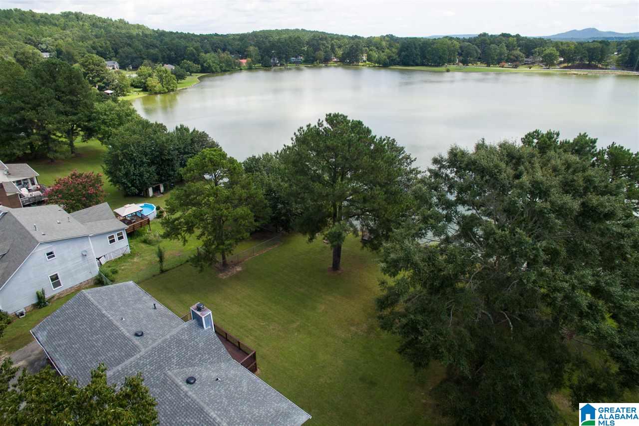 1403 Lake Joyce Road Moody, AL 35004 - Photo 3 of 36