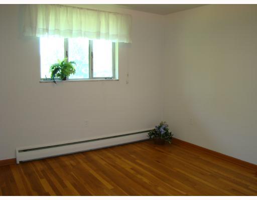 560 McMichael Road Pittsburgh, PA 15205 - Photo 10 of 18 Other. 3rd bedroom with large closet