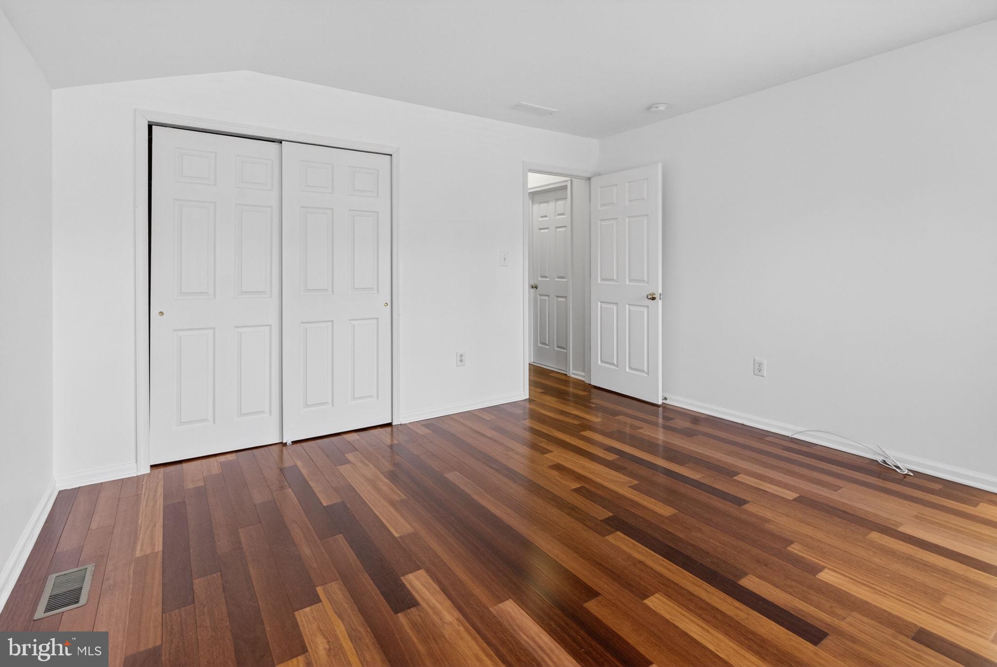 28 Sutton Court Pennington, NJ 08534 - Photo 37 of 45