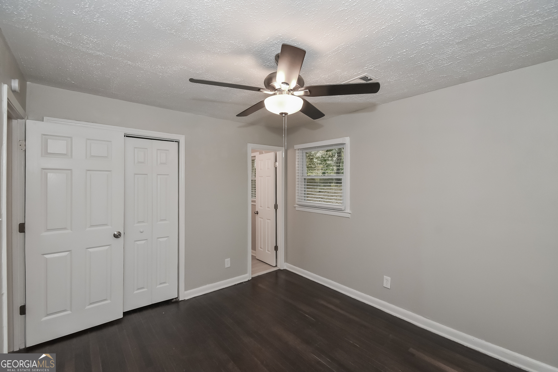 3803 Bakers Ferry Road Southwest Atlanta, GA 30331 - Photo 12 of 16 a view of an empty room