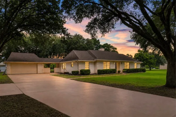 $450,000 | 8485 Moravian Drive, Sealy, TX 77474