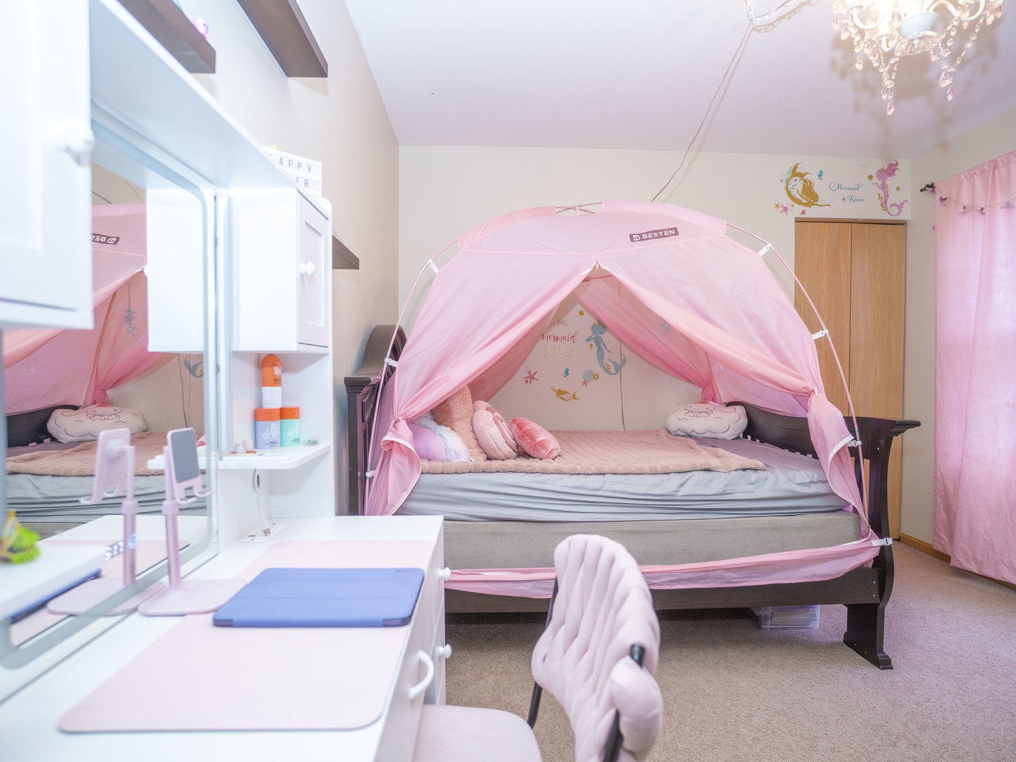 1717 Caton Ridge Drive Plainfield, IL 60586 - Photo 31 of 44 a bedroom with a bed and a couch