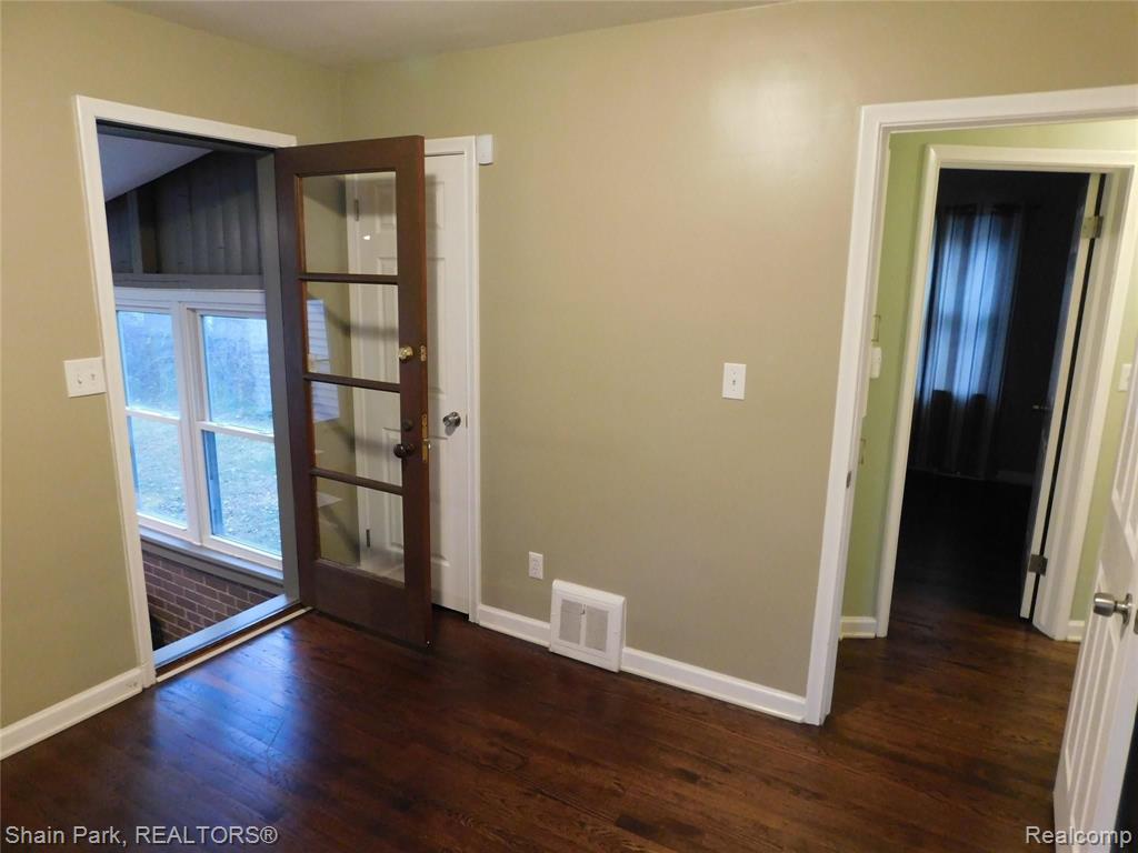 415 South Campbell Road Royal Oak, MI 48067 - Photo 20 of 38
