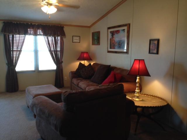 545 Finger Bluff Road Morrison, TN 37357 - Photo 3 of 20 Large Great Room