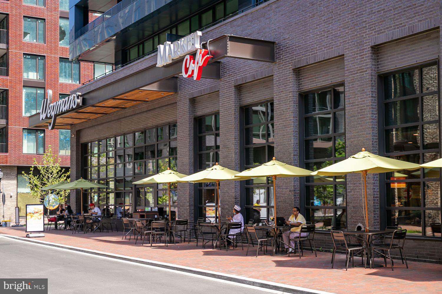 3701 39th Street Northwest, Unit A181 Washington, DC 20016 - Photo 60 of 68 a store with outdoor seating