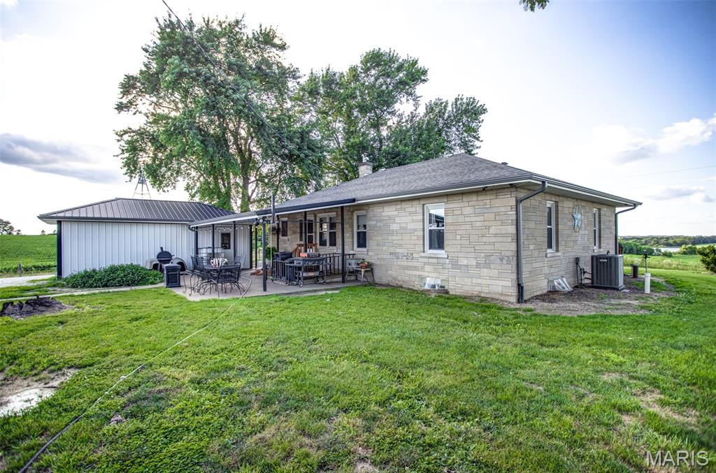 44709 Spring Creek Road Pearl, IL 62361 - Photo 19 of 79