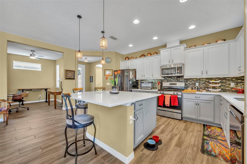 88 Bayou Bend Road Groveland, FL 34736 - Photo 16 of 63