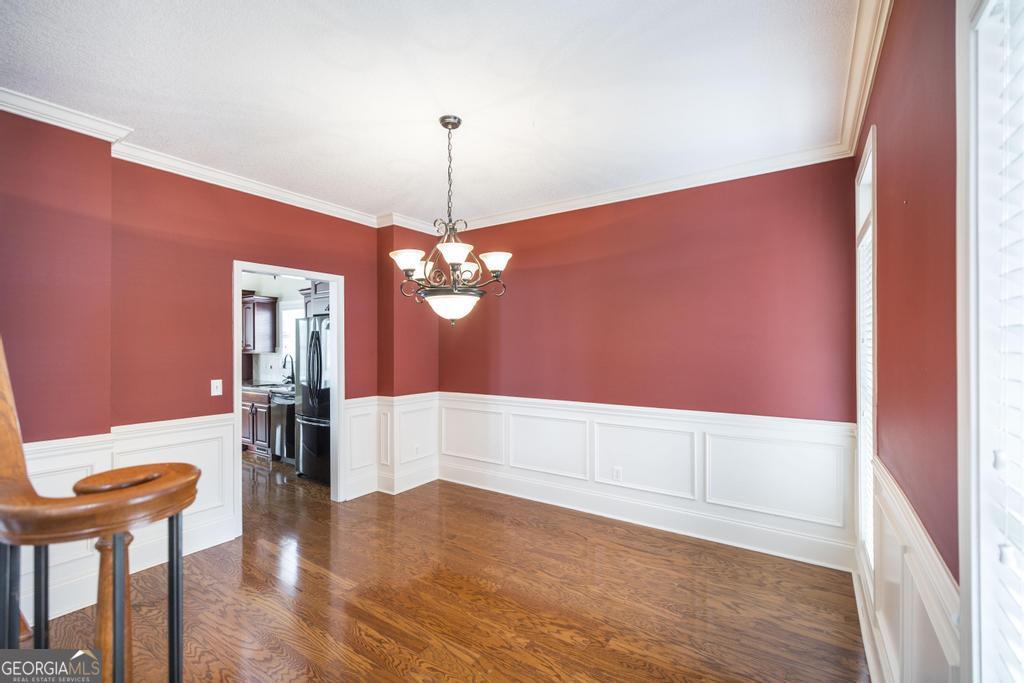 202 Avondale Circle Warner Robins, GA 31088 - Photo 10 of 40 a view of a livingroom with a furniture wooden floor and window