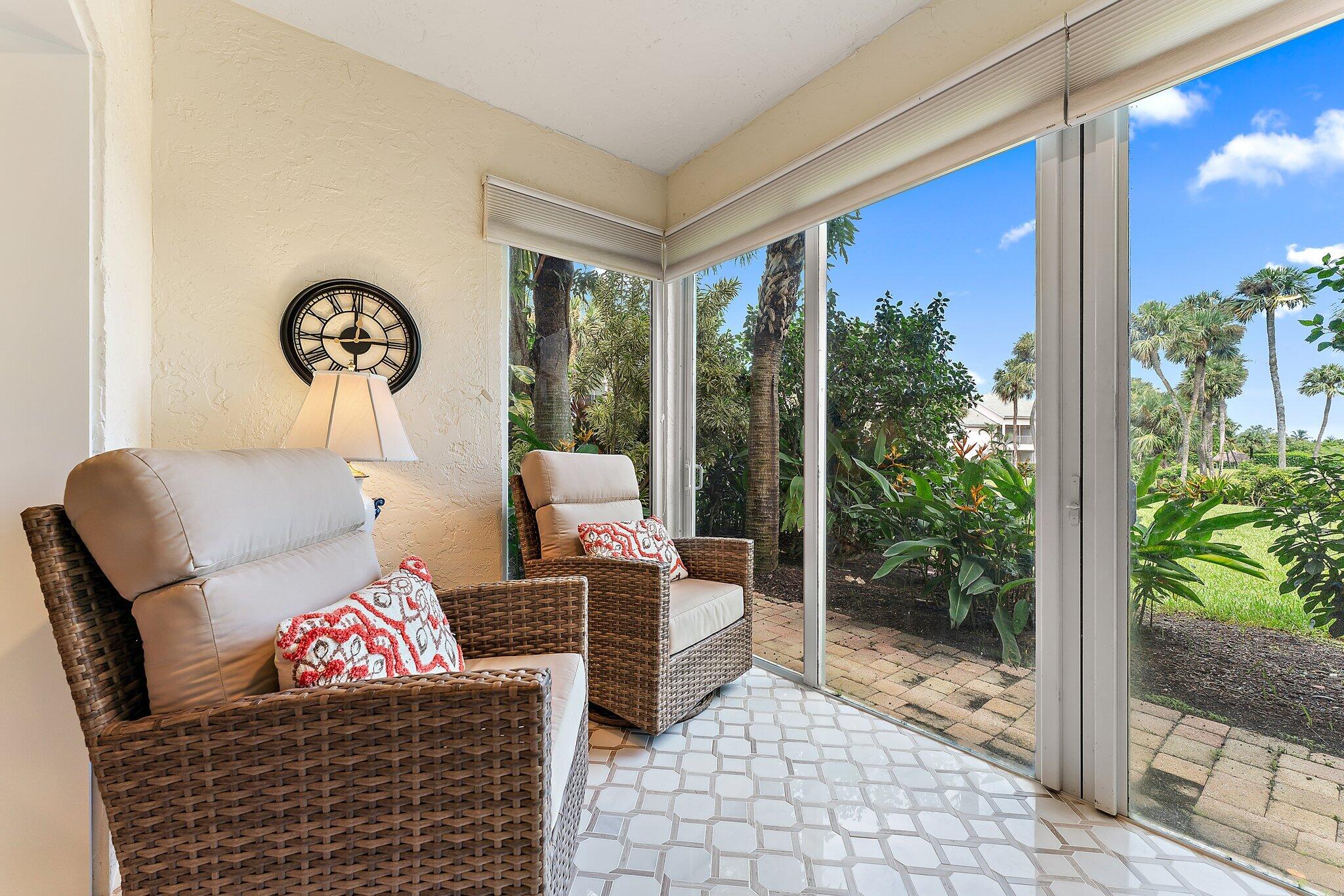 2905 Fairway Drive North Jupiter, FL 33477 - Photo 21 of 65 a view of a livingroom with furniture