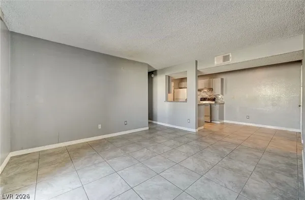 $1,400 | 5220 Mission Carmel Lane, Unit 107, Las Vegas, NV 89107