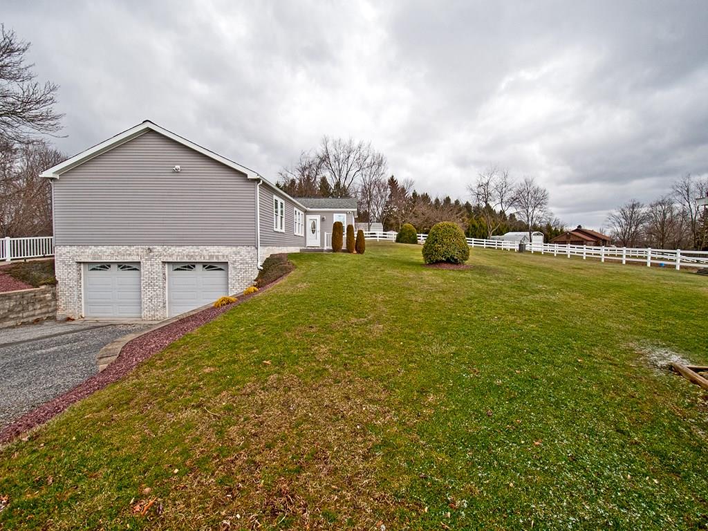 171 Powell Road New Brighton, PA 15066 - Photo 4 of 25 Gallery Image 4