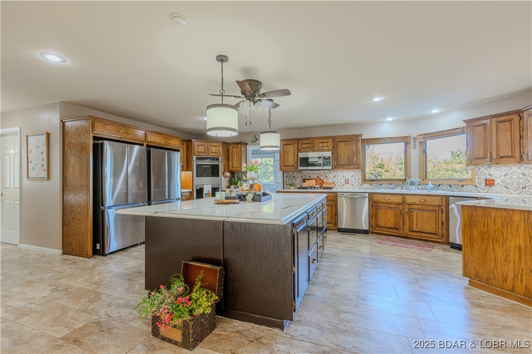 270 Country Club Shores Road Camdenton, MO 65020 - Photo 7 of 26