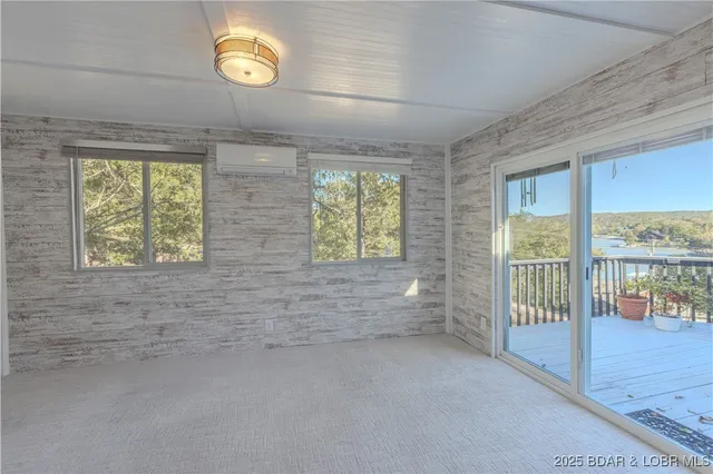 $699,000 | 270 Country Club Shores Road, Camdenton, MO 65020