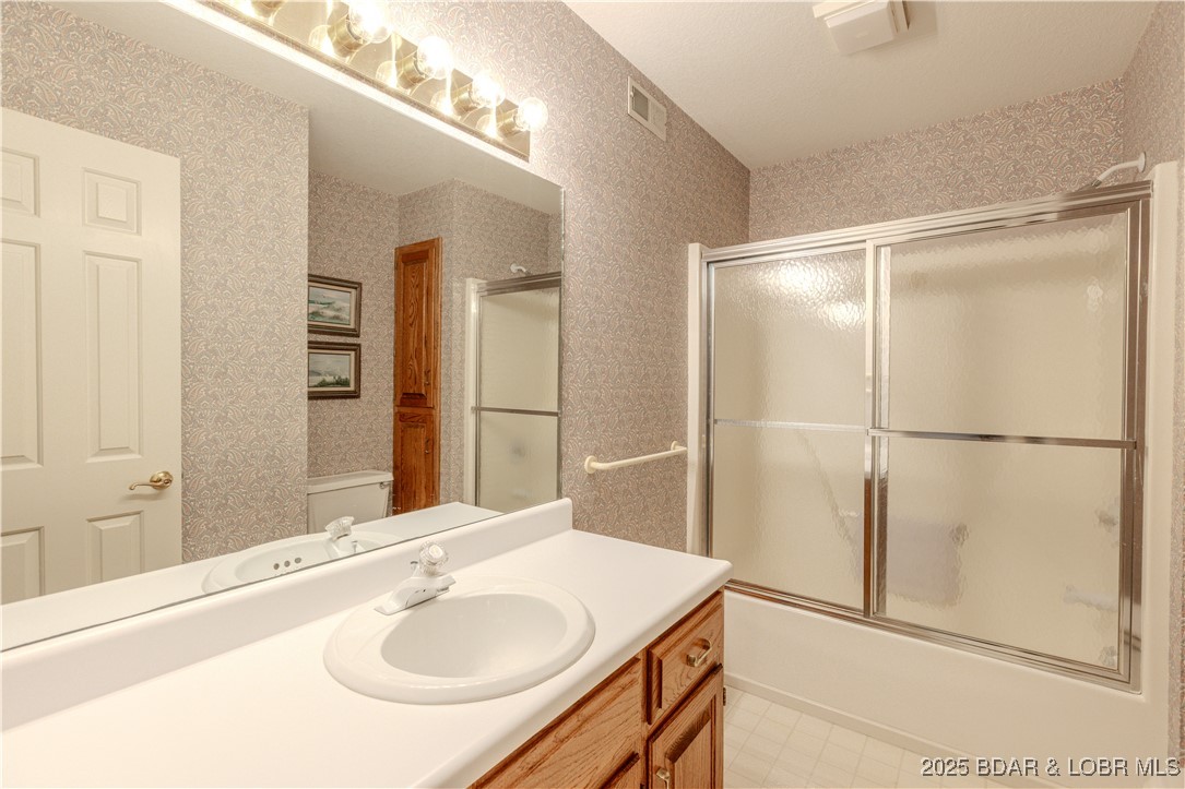 270 Country Club Shores Road Camdenton, MO 65020 - Photo 10 of 26