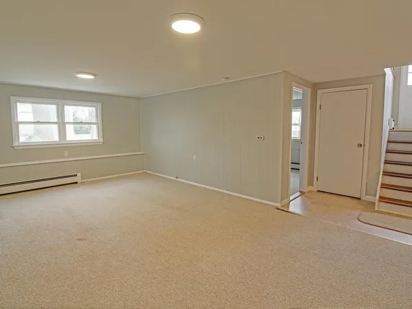 $599,000 | 5 Birchwood Lane, Burlington, VT 05408