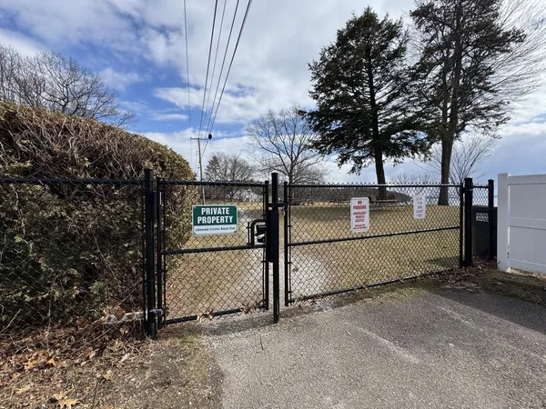 $599,000 | 5 Birchwood Lane, Burlington, VT 05408