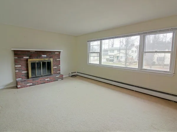 $599,000 | 5 Birchwood Lane, Burlington, VT 05408