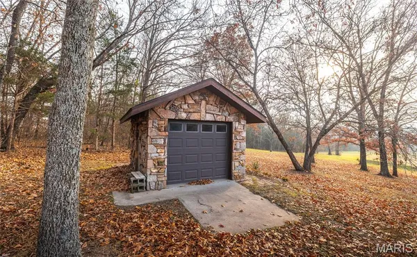 $1,484,000 | 16470 Maries Road 521, Rolla, MO 65401