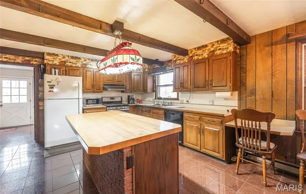 $1,484,000 | 16470 Maries Road 521, Rolla, MO 65401