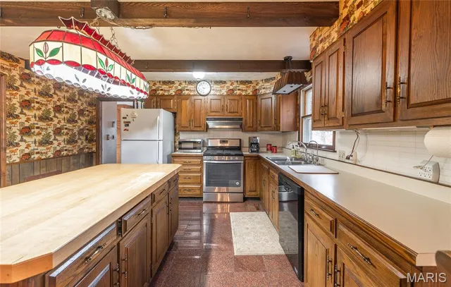 $1,500,000 | 16470 Maries Road 521, Rolla, MO 65401