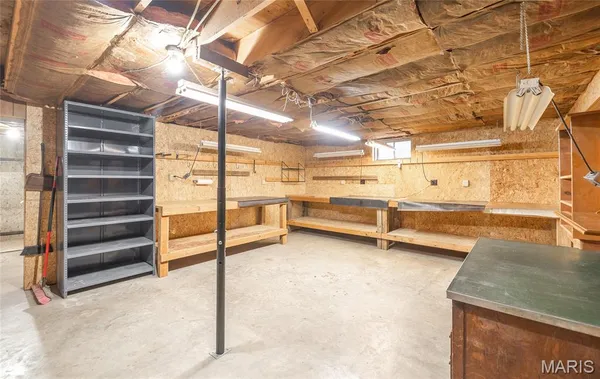 $1,484,000 | 16470 Maries Road 521, Rolla, MO 65401