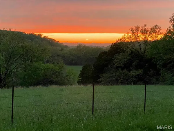 $1,484,000 | 16470 Maries Road 521, Rolla, MO 65401