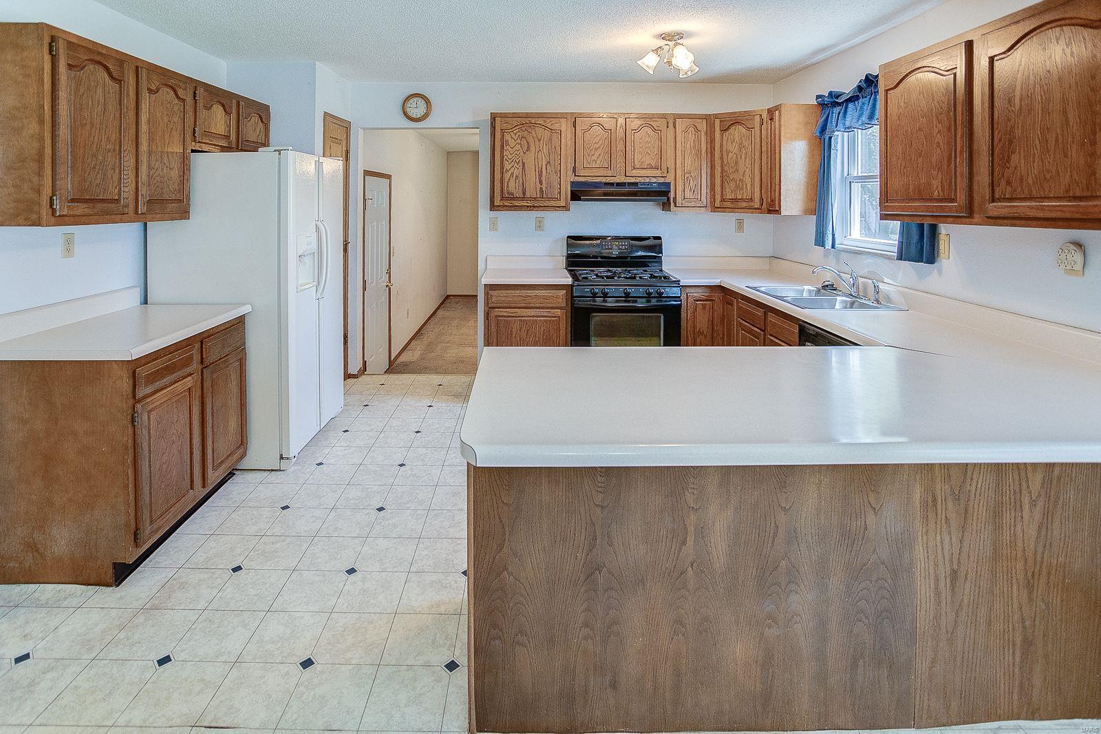 78 Sugarmill Road Troy, IL 62294 - Photo 3 of 48 Gallery Image 3