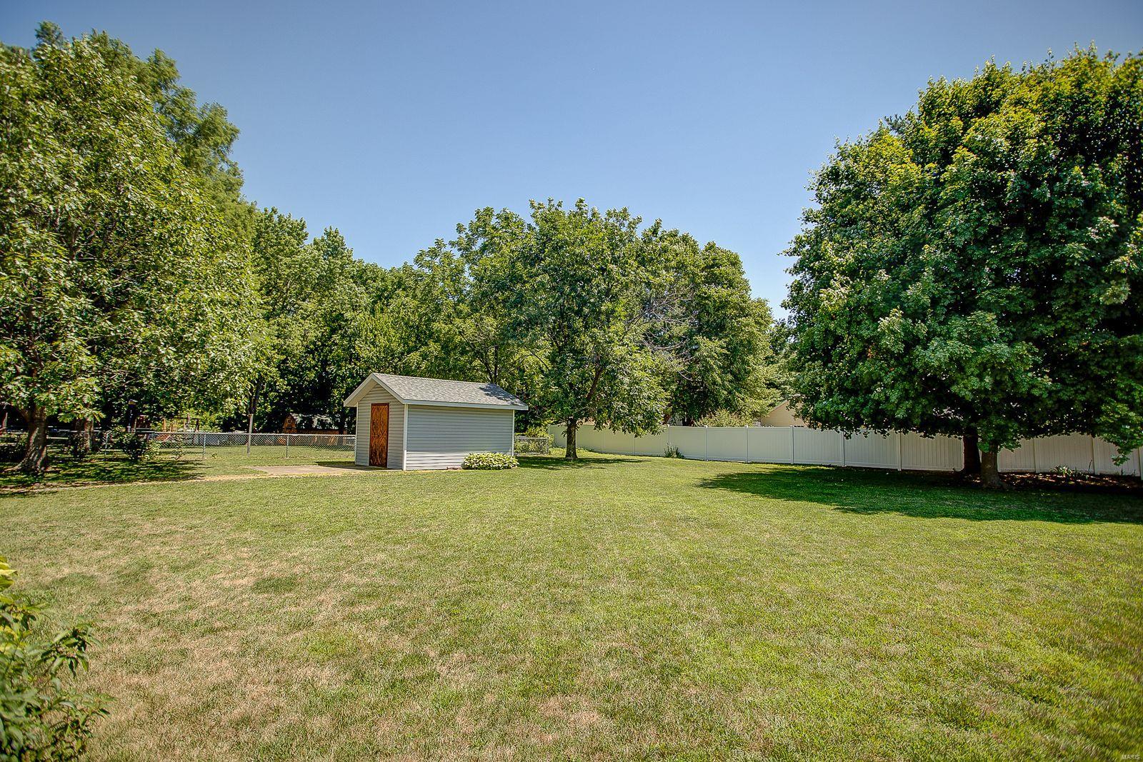 78 Sugarmill Road Troy, IL 62294 - Photo 39 of 48 Gallery Image 39
