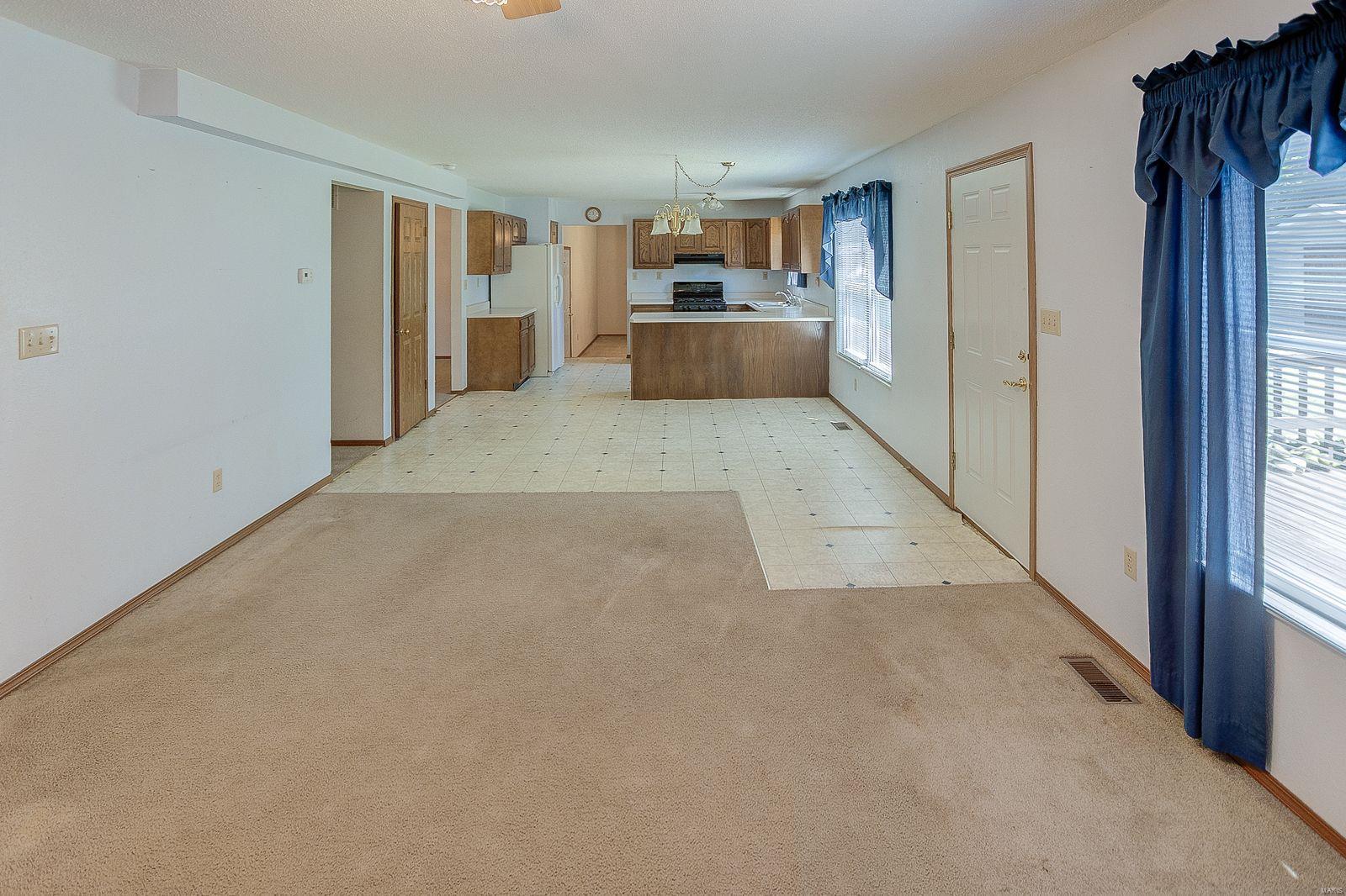 78 Sugarmill Road Troy, IL 62294 - Photo 10 of 48 Gallery Image 10