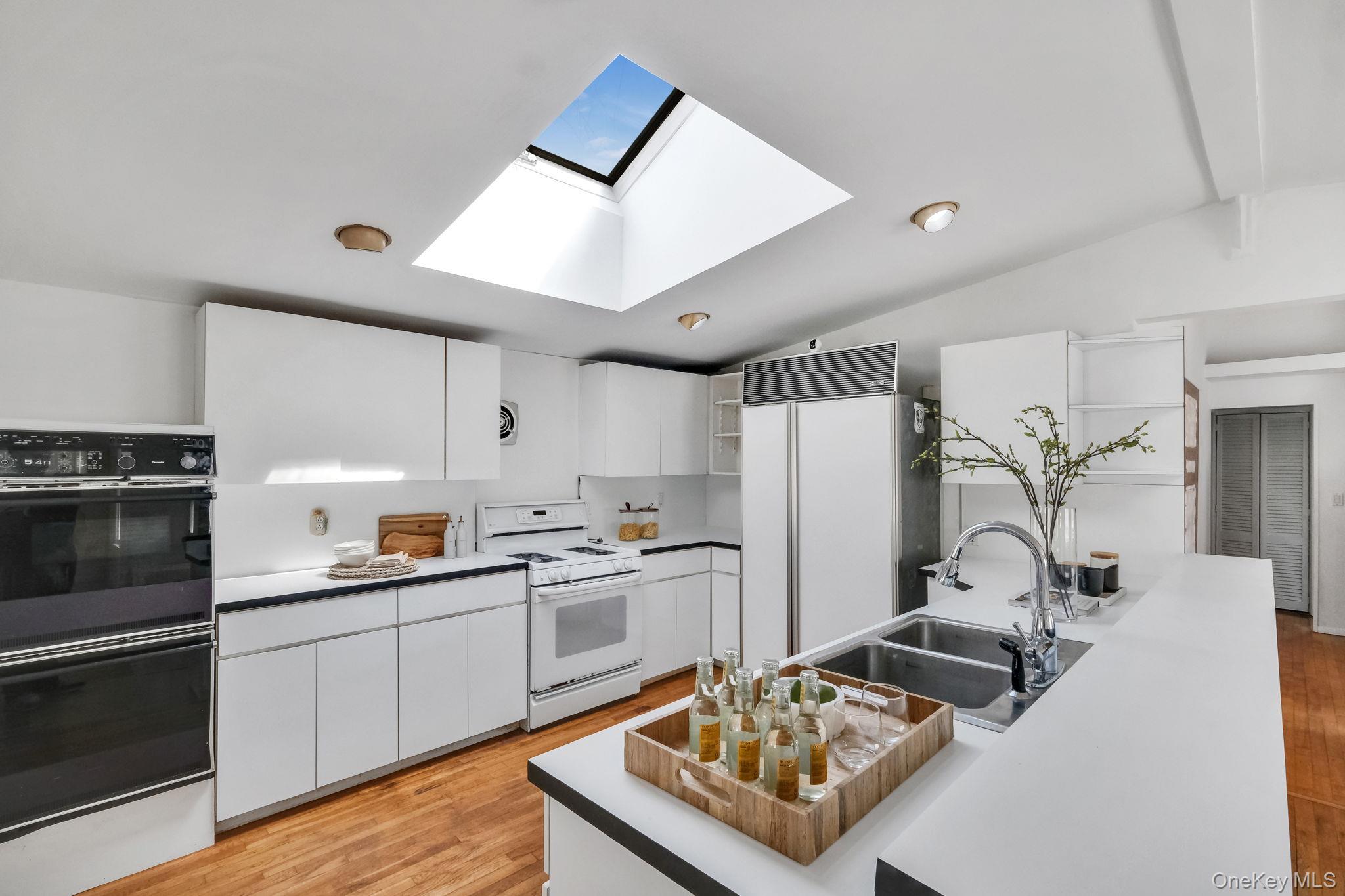 15 Community Road Coram, NY 11727 - Photo 12 of 48