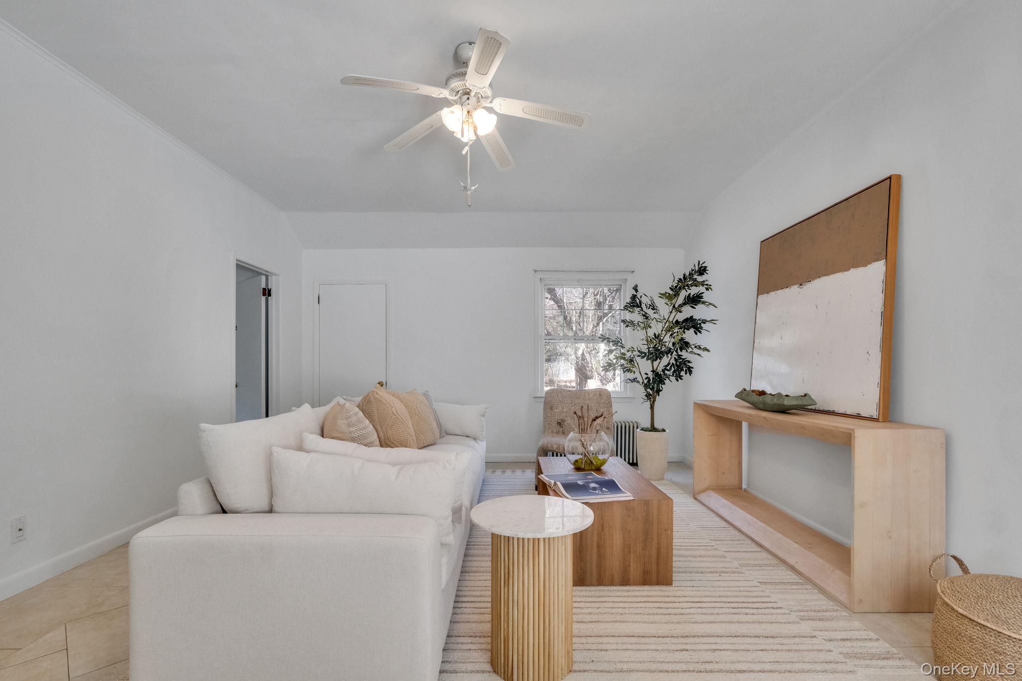 15 Community Road Coram, NY 11727 - Photo 6 of 48